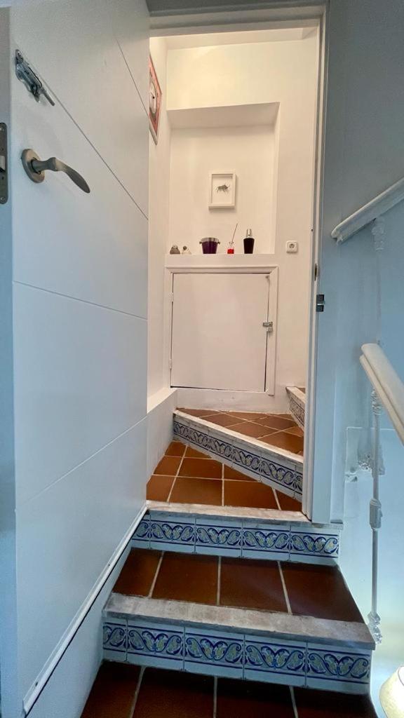 Cool Basement Studio In Hosts House With Private Terrace And Bbq Zizur Mayor Eksteriør billede