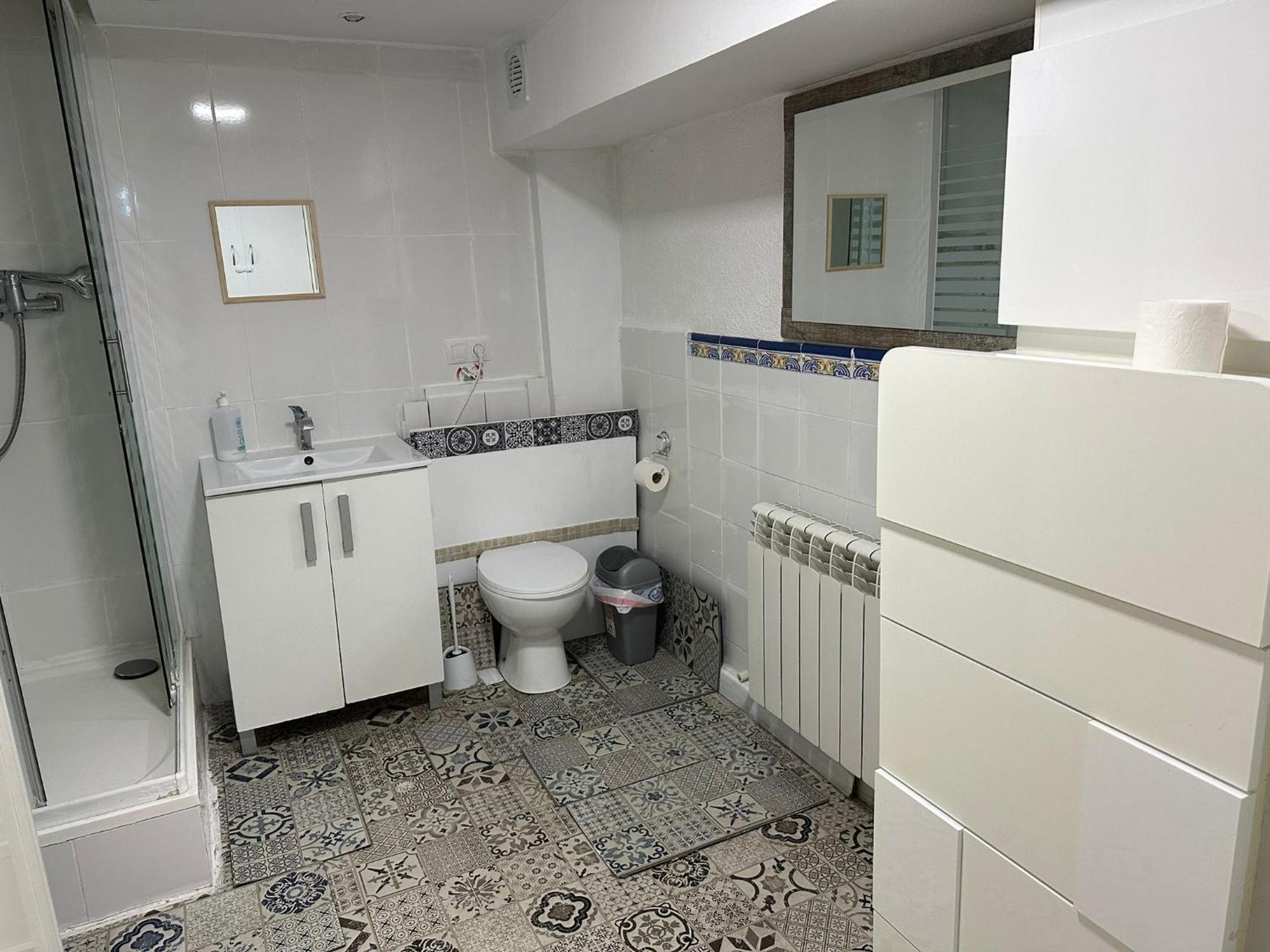 Cool Basement Studio In Hosts House With Private Terrace And Bbq Zizur Mayor Eksteriør billede